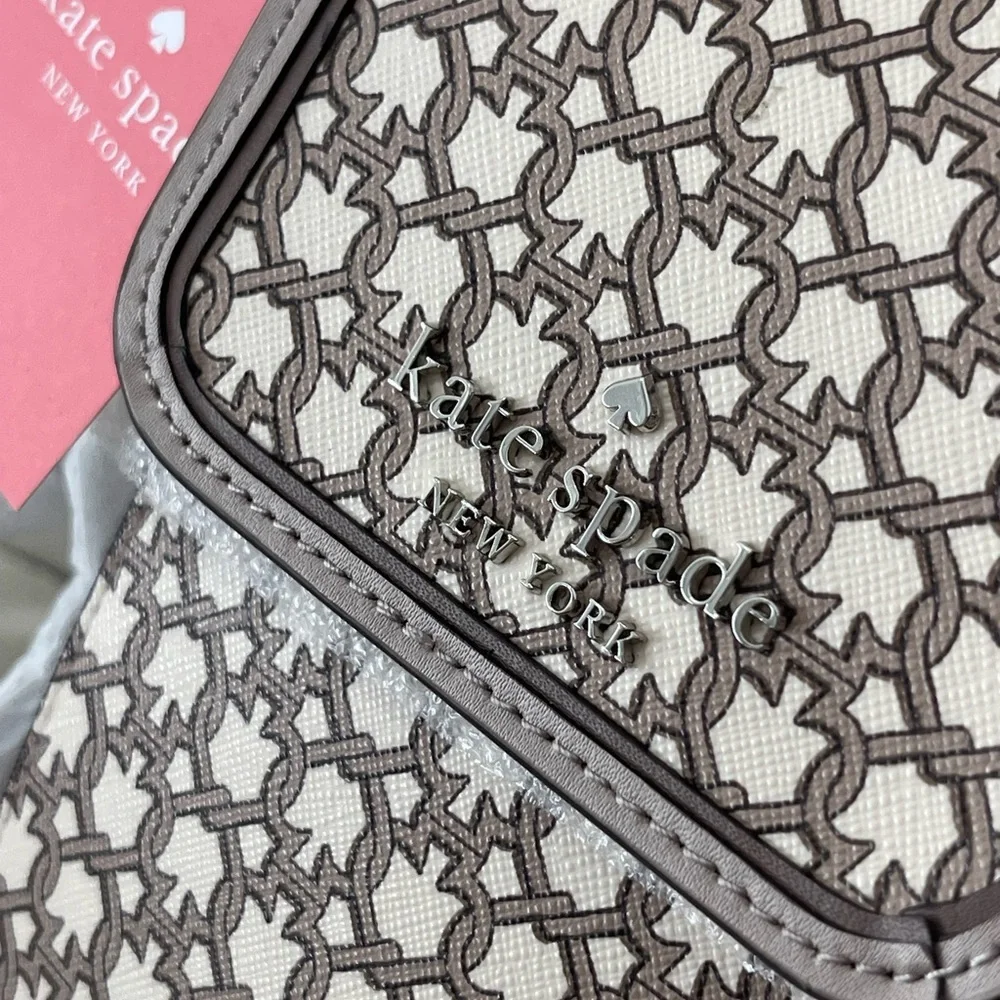 (new+tag) Kate Spade flap phone crossbody fits large iPhone Pro Max + card slots